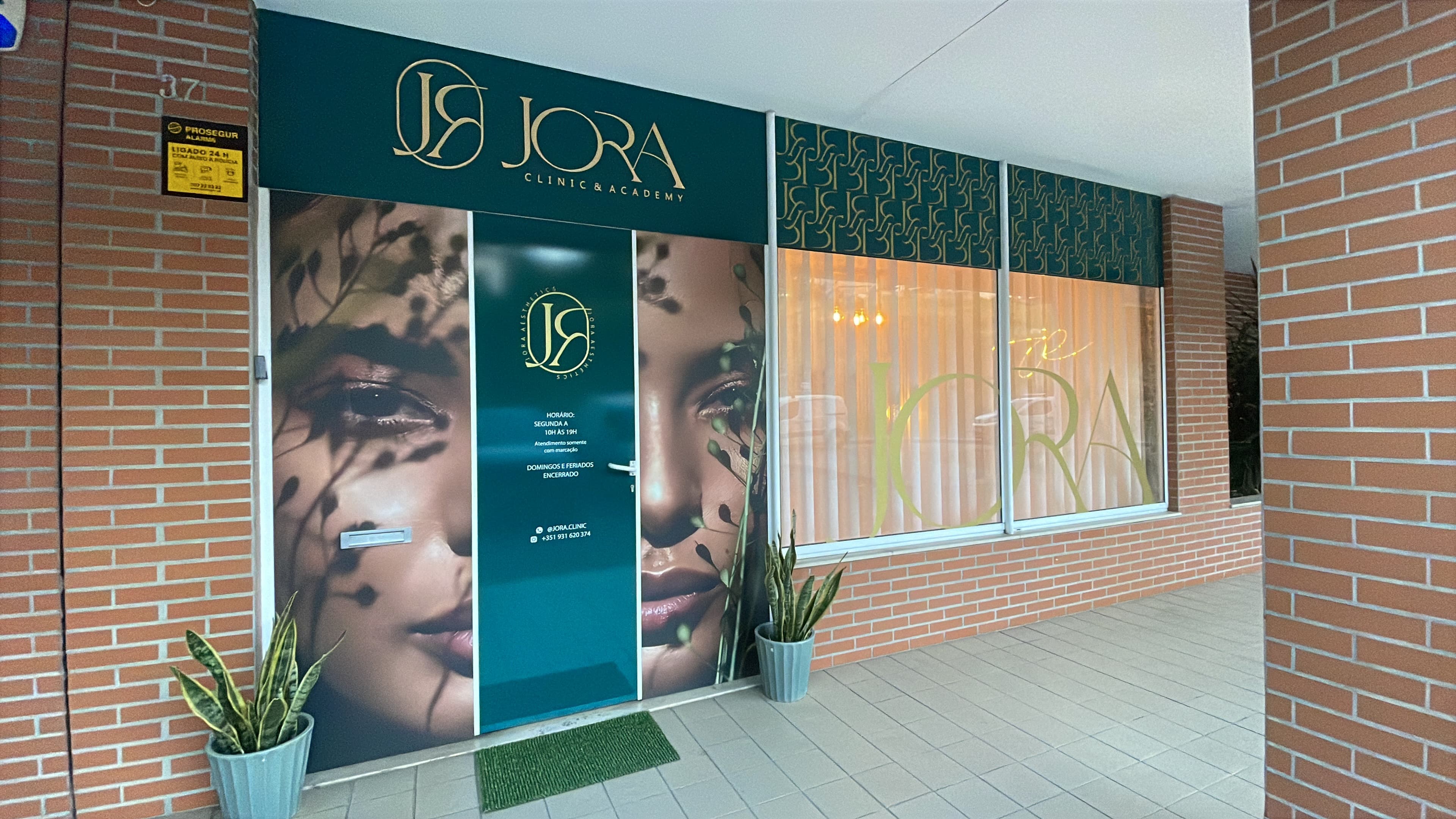Micropigmentação em Braga: Conheça a JORA Clinic & Academy